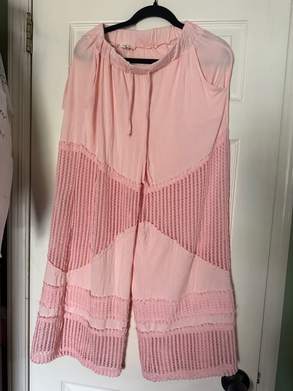 POL Soft Pink pants with Logo Tag vacations breezy boho